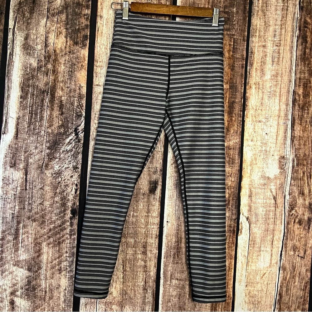 ZYIA Active leggings